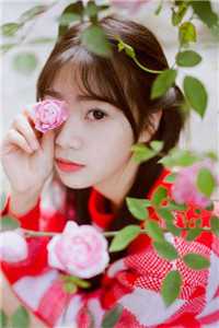 身为主角，我除了女帝老婆一无所有