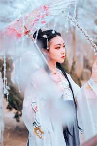 乌龙之恋：落魄千金你别逃