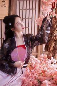 暗恋成真，我和女神先婚后爱