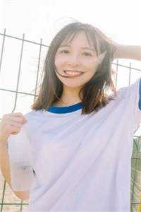 疯批宿主快穿后，小世界崩坏了