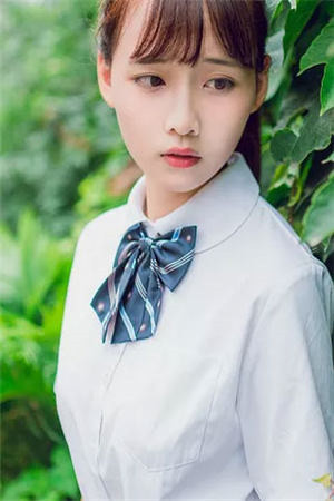 直播撒币成神豪，开局女老板下跪