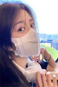 重生后，我改嫁病弱残王扶他上位