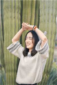 脚踏阴阳八卦步，手执木剑斩妖魂