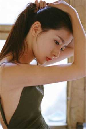 闪婚替嫁,成为植物人老公掌心娇