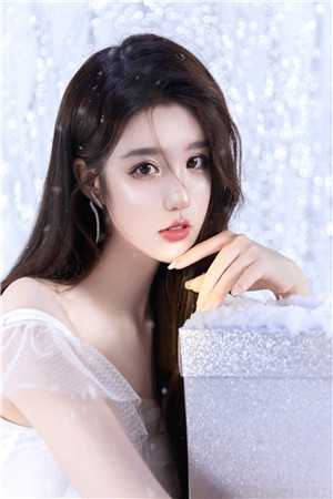 嫡女重生：摄政王娇宠首富小娘子