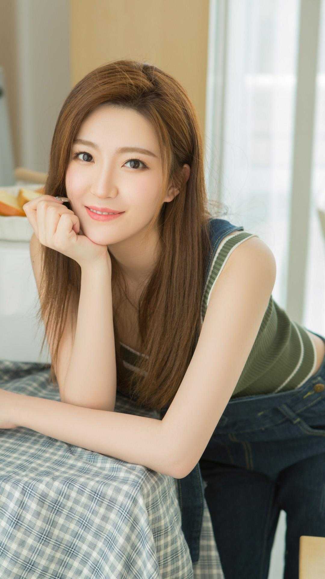 荒野从空难走进娱乐圈