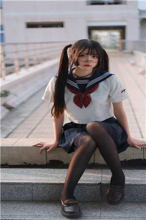 重生八零：被九个女儿团宠了