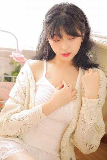 重生后，我改嫁病弱残王扶他上位