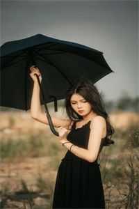 穿越八零，我开局打脸白莲花女主