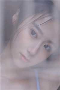 穿书后，她直接摆烂成全恋爱脑继女