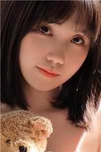 闪婚后，神秘老公竟是万亿总裁