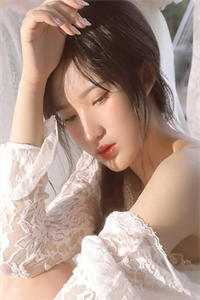 七零军婚，出任务捡了个病娇媳妇