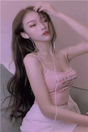 被皇叔娶回家，娇软傻妻超旺夫