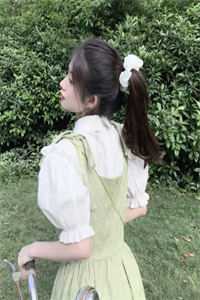 穿书后我远离剧情，重拾算命旧业