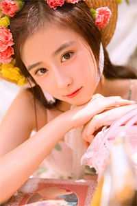 穿成恶毒女配后，她摆烂上位精品小说