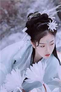 逆袭!被八个绝世无双姐姐狂宠上天全本小说推荐
