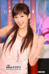 全章节阅读拒绝配合演出后，妈妈才说爱我