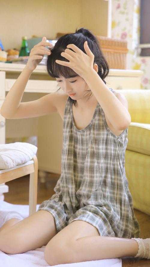 女扮男装后，王爷手把手教我如何撩他