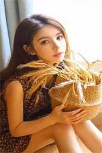 穿成校园文男主的路人小婶婶