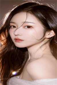 穿成男主前妻，我选择搂钱躺平
