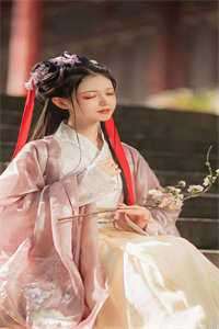 宋雪梅轩轩写的小说重生后我选择为国奉献
