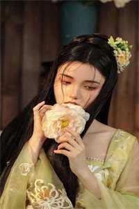 全本小说推荐离婚后，他将白月光的断腿送给了我