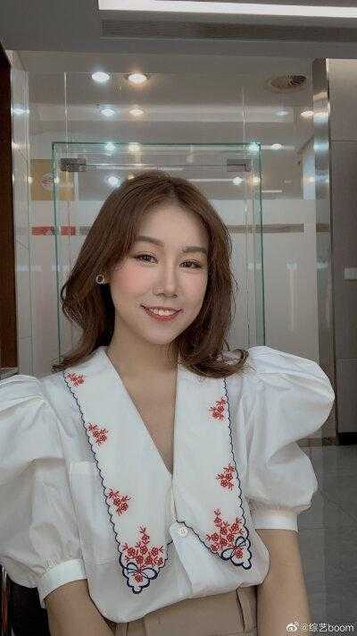 林若雨白俊的小说老公脑死亡命悬一线，我在病房门口淡定打游戏免费阅读