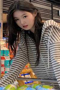 重生后，疯批美人每天都在撩人攻心全文小说贺枫秦雨摇最新章节