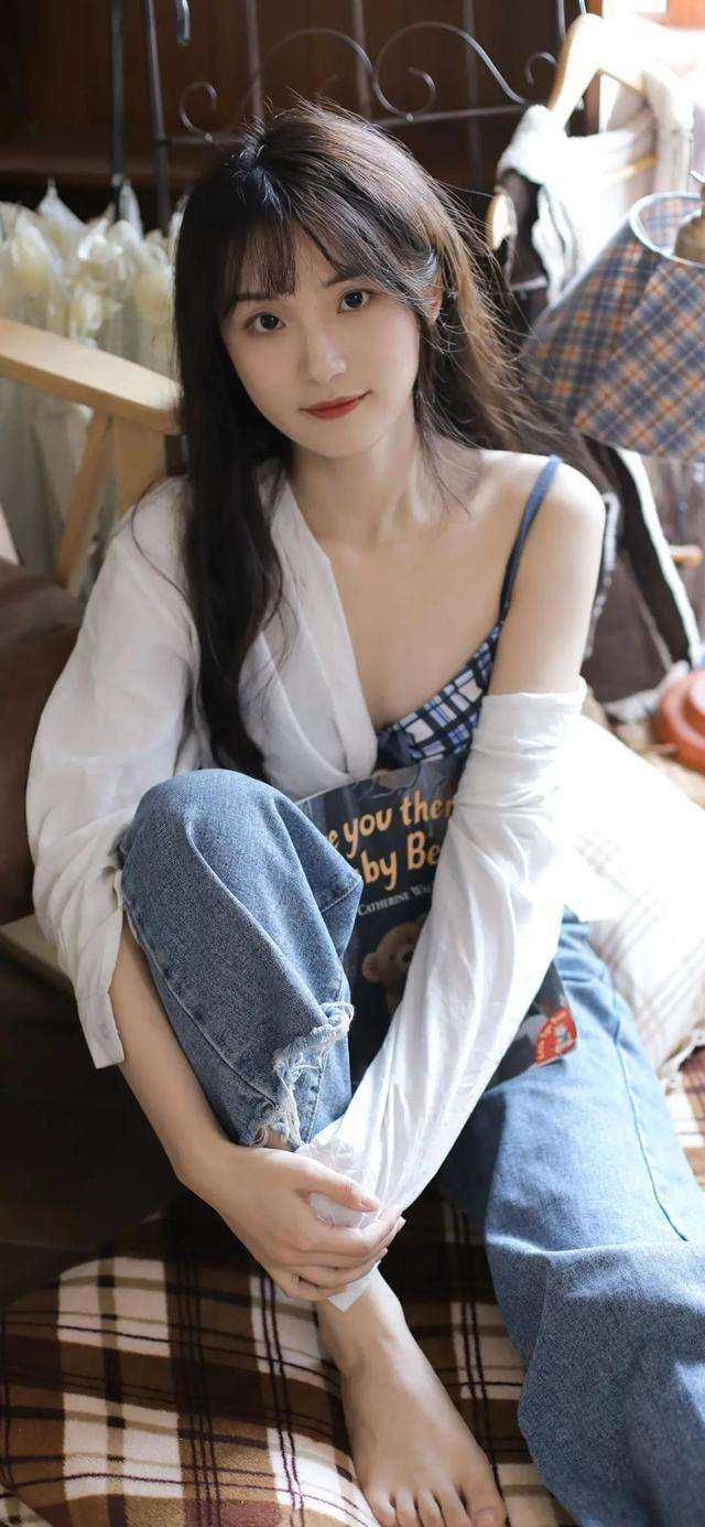 小说全家死在除夕夜后，老公疯了(谈秦昕昕)