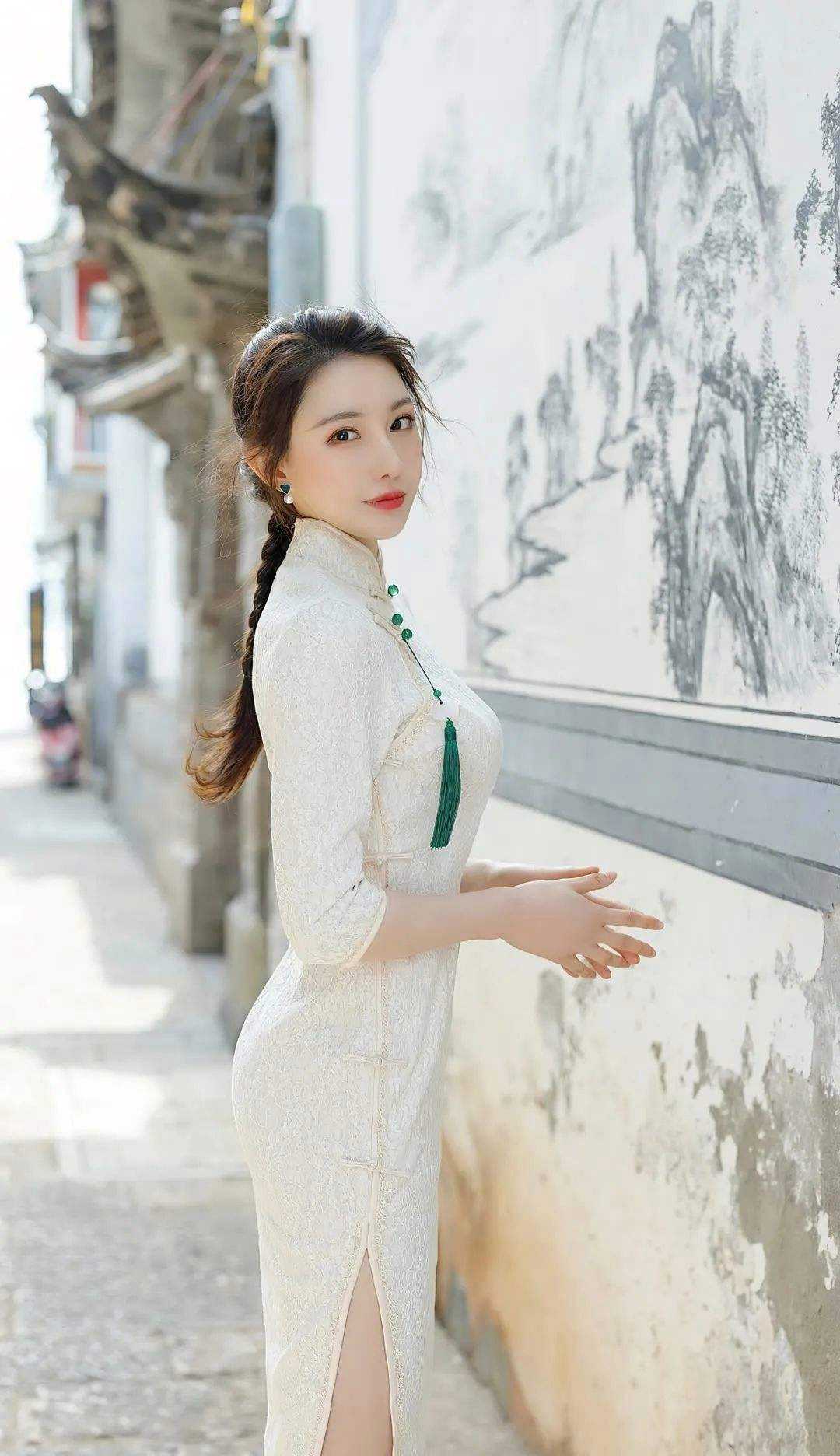 失忆后，我踹了悔婚世子嫁他宿敌无删减版