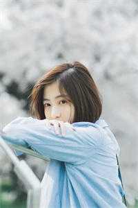 未婚妻说只爱白月光，我转身娶青梅无弹窗
