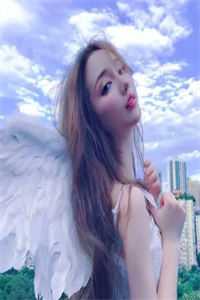 四岁女儿抱着我的尸体哭得撕心裂肺，他却和青梅在订婚完结文