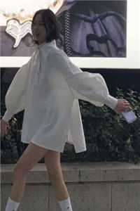 老婆为助贫困生学绘画将我弄瞎连载