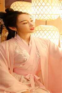 养女推我下悬崖，全家为她谋划后悔疯了新上热文