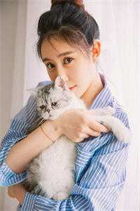 老婆抢女儿的救护车载感冒的初恋番外+无删减
