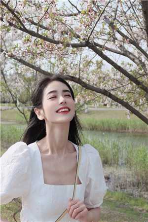 妇女节，领导让女员工跳擦边舞完结