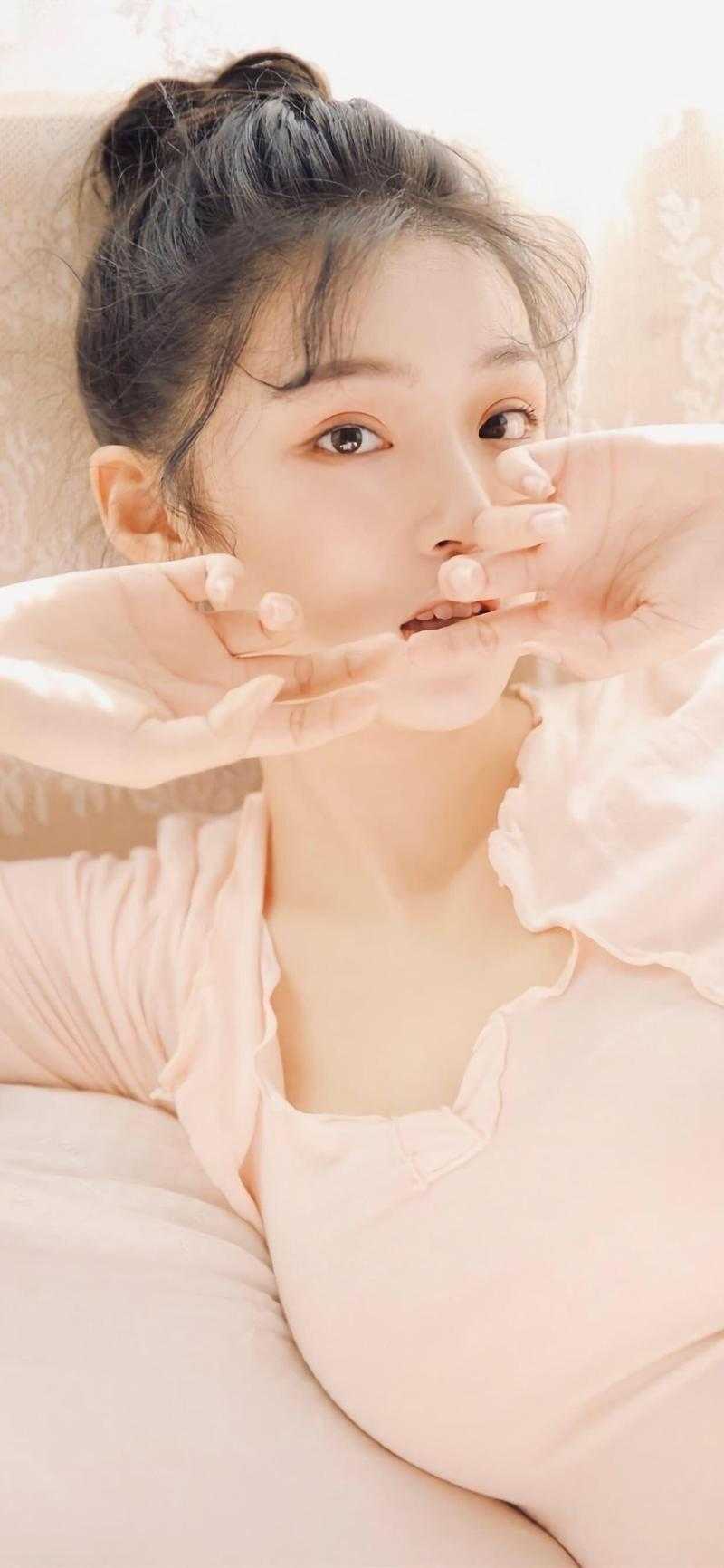 老婆助理当众逼我裸奔，我选择离婚完结版小说秦风王阳