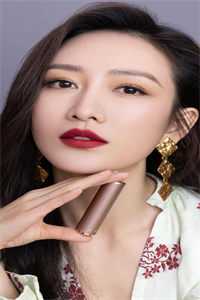 婚礼前夕，我发现了男友的冷漠背叛全文+番外
