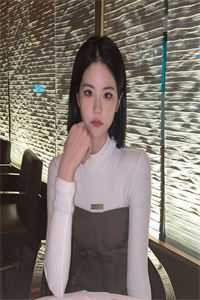 丈夫死后，他的男助理追求我三年后出轨了完整版