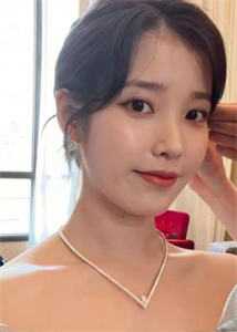 未婚妻为五代单传的侯爷逃婚，我死后她却疯了完本