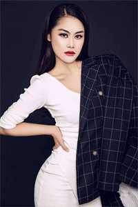 老婆为假霸总豪掷千金，我离婚后她悔疯了结局+番外