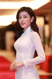 替妻子顶罪出狱后，却发现她早就儿女成群结局