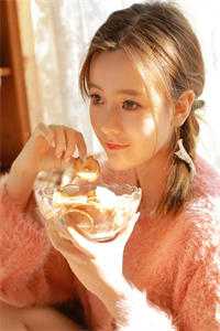 弹幕提醒我后，七零女配不做垫脚石了秦星秦月全文+番茄