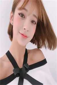 五一订婚宴，女友却带着前任参加小说