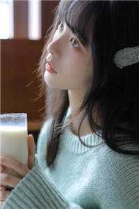 末日爆发，老公为了白月光竟然把女儿丢丧尸群白月光苏映雪结局+番外