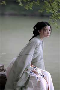 蠢货闺蜜设计碰瓷新上任的总裁闫雨星许清意无删减+无广告