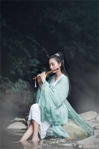 拒救族人后，草原王丈夫悔疯了畅读