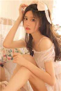 订婚宴上，未婚夫的死对头向我求婚全章节