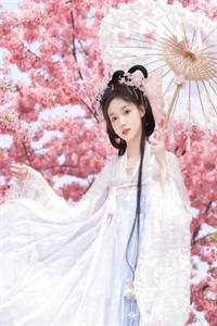 孕八个月，全家让我剖腹救妹妹全文无删减