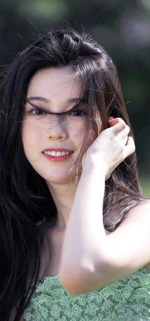 抛弃影后女友后，我翻红了全文无删减